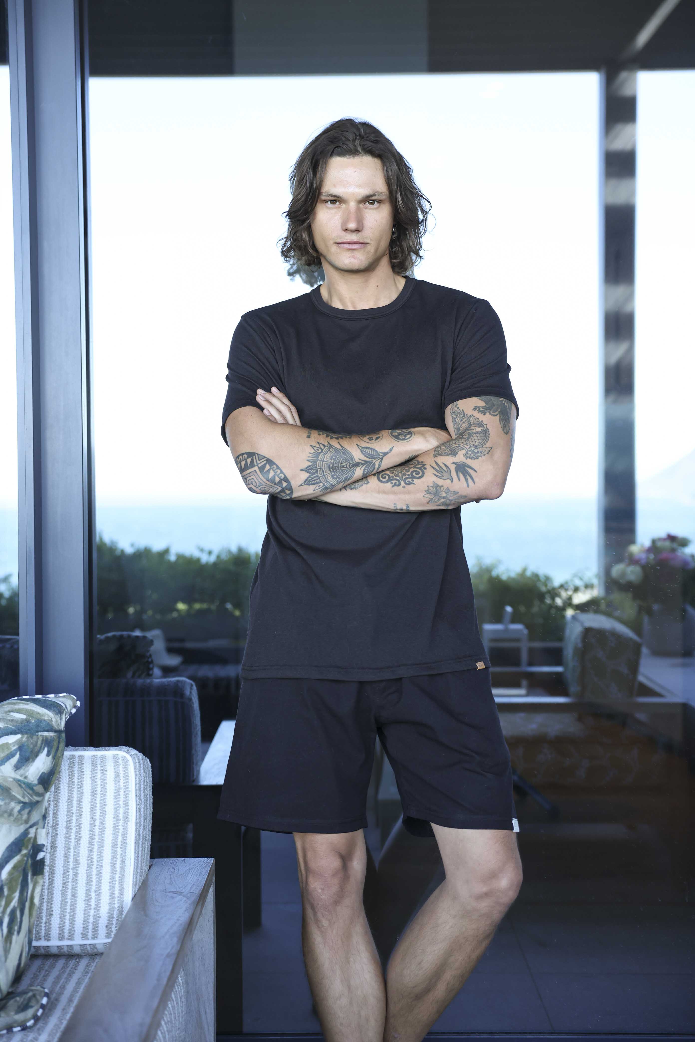 Regular Fit Shorts - Solid Black